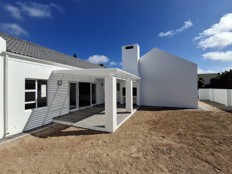 3 Bedroom Property for Sale in Golden Mile Western Cape